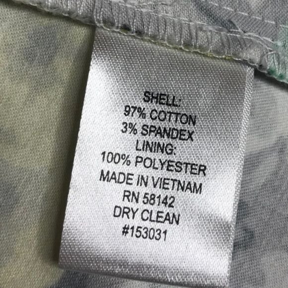 London Style Collection 14 back cutout dress - Picture 3 of 6